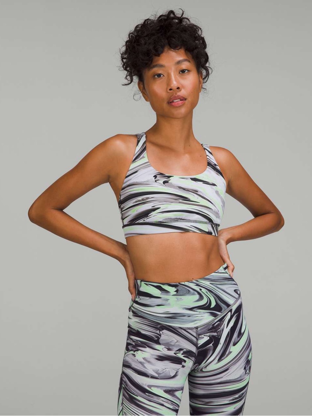 Lululemon Matching Set Energy Bra & Swift Speed
High-Rise Tight 4 - Picture 6 of 8